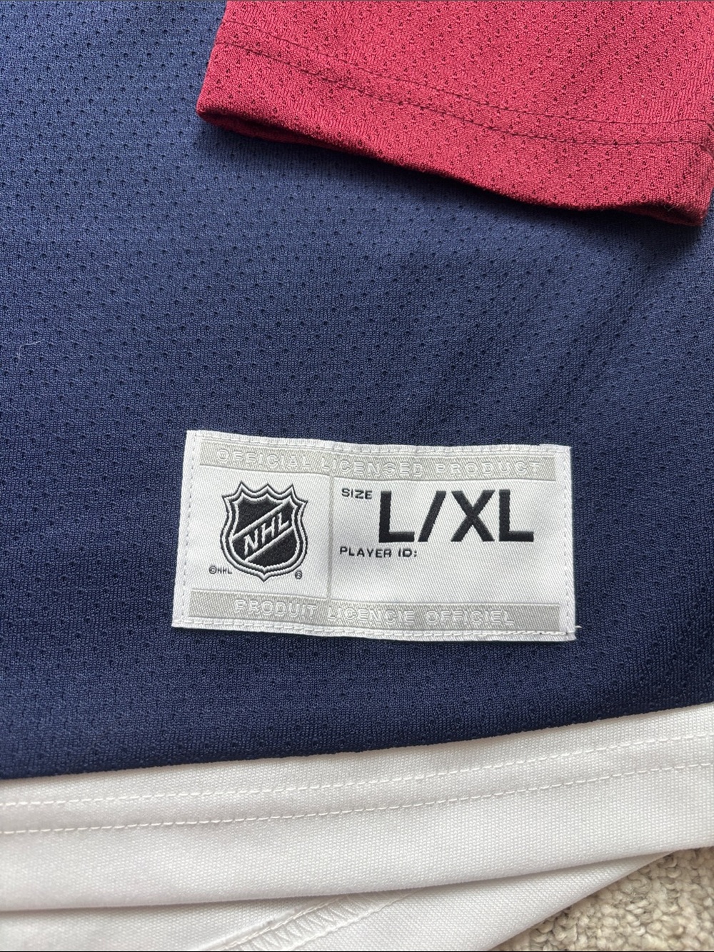 NHL Colorado Avalanche Nathan MacKinnon 29 Youth Alternate Hockey Jersey L/XL - Picture 3 of 6